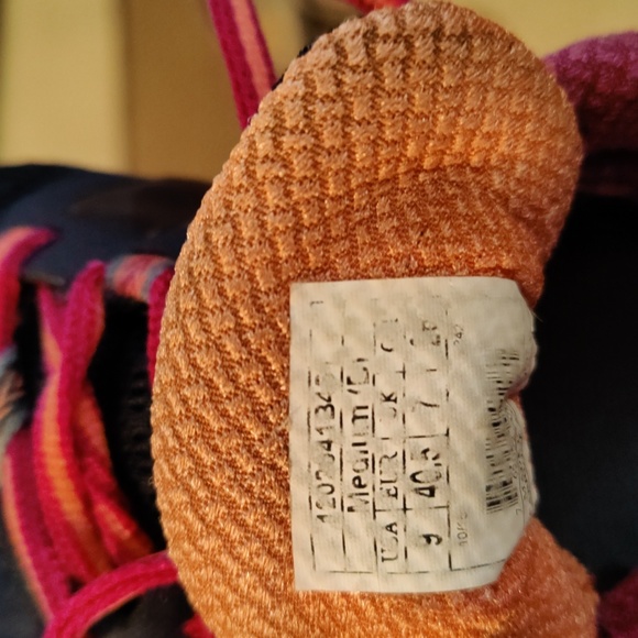 Brooks Cascadia 11 womens trail running shoes size 9 - Picture 8 of 14